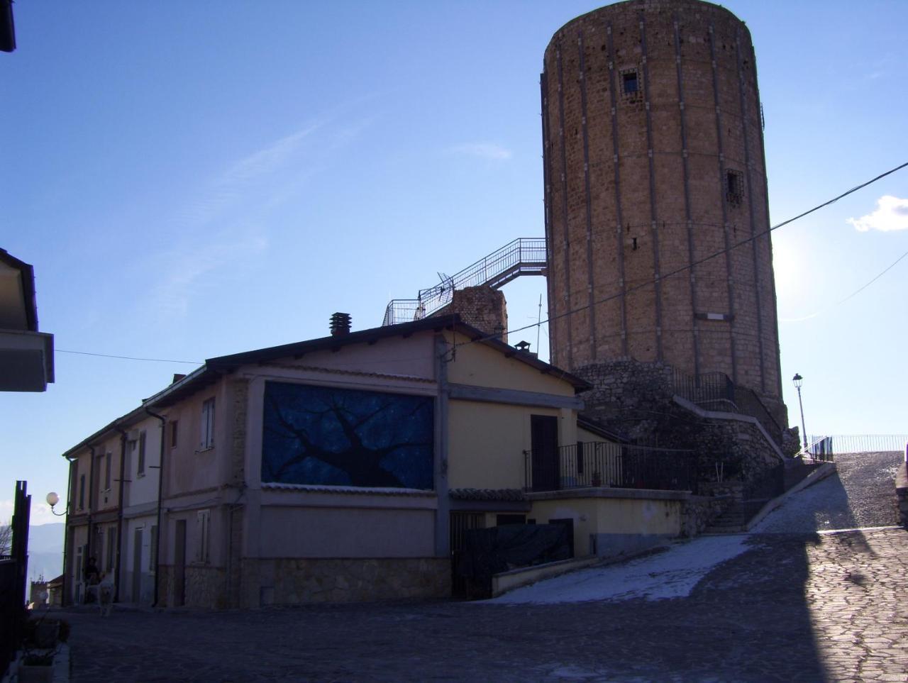 Little Tower * Aielli